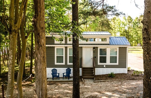 Steele Creek Cabin | Waterview Family Style Two Bedroom Cabin #8 at Long Cove Resort by RedAwning