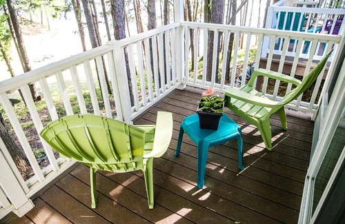 Steele Creek House | Waterview Studio with Private Porch #10 at Long Cove Resort