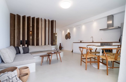 Kokkini Chani House | Wave, an Idyllic Seafront Suite by Nirousuites