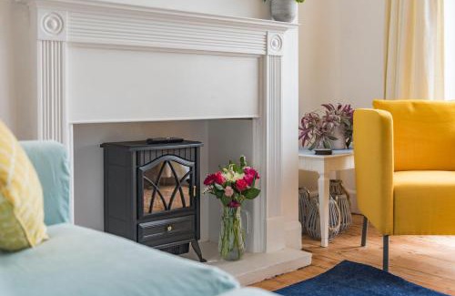 Sandgate House | Wave Cottage by Bloom Stays