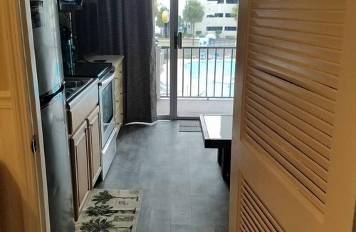Myrtle Beach Condo | Wave Rider Resort - 1 bedroom - Unit 354