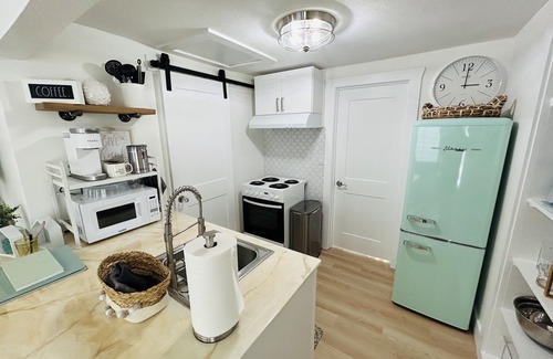 Sunset Beach Cottage | "Waves" Cottage on Sunset Beach