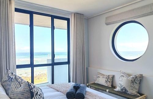 Redhill Apartment | Wavescapes Hang Ten Stay