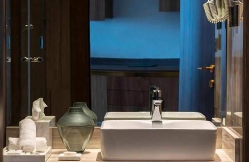 Riyadh Hotel | WAW Hotel Suites King Abdullah Road