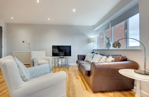 Newcastle-upon-Tyne Apartment | Week2Week Hosted Quayside Apartment
