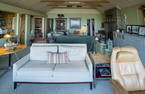 Sheboygan House | Weekly summer, fall rentals thru 10/31/23 Monthly rentals 12/1/23-5/31/ 24