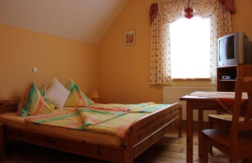 Glanz an der Weinstrasse Bed & Breakfast | Weingut Juritsch