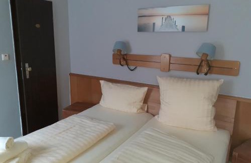 Norddeich Hotel | Weinhaus Hotel