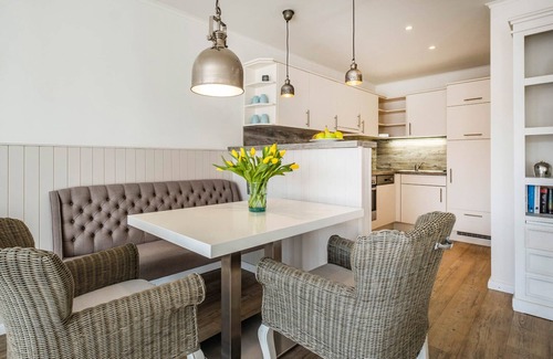 Busum Apartment | Weisse Villa - Apartment für 2 Personen am Hafen von Büsum