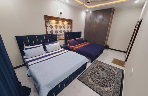 Islamabad Cabin | Welcome Lodges. Cozy 2-bedroom lodge with WiFi and AC in delightful Islamabad