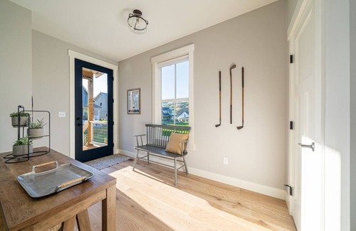 Chelan House | Welcome to 5 O’Clock Somewhere at The Lookout at Lake Chelan