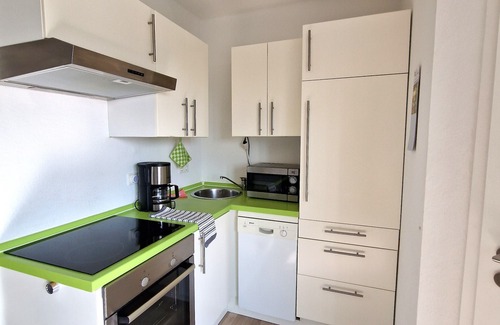 Heiligenhafen Apartment | Welcome to a bright and modern apartment on the 6th floor.