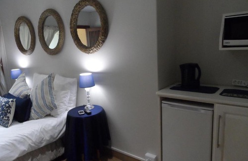 Bloemfontein House | Welcome to A Cherry Lane Self Catering and B&B