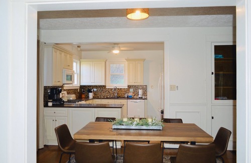 Morgantown House | Welcome to Blue and Gold Getaway!