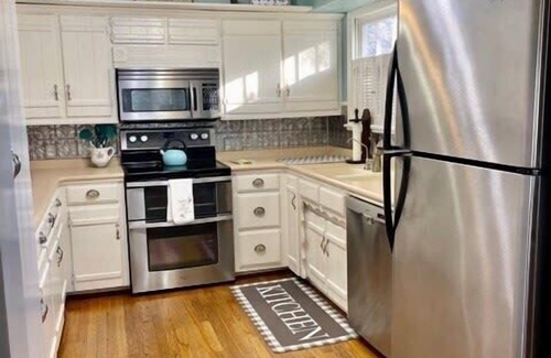 Fort Worth Cottage | Welcome to Cottage Mariposa on Eagle Mountain Lake