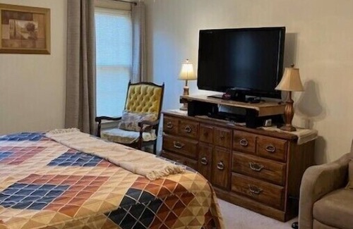 Laurel House | Welcome to "Everything Excellent"