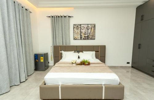 Kwabenyan House | Welcome To Grand Central