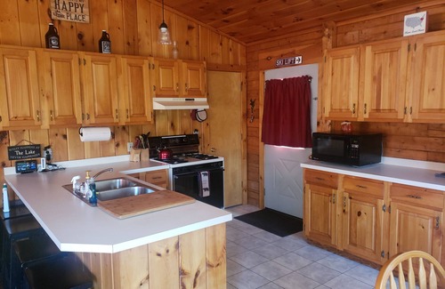 Woodsville Cabin | Welcome to Northaven! Family-friendly lakefront cabin in the White Mountains!