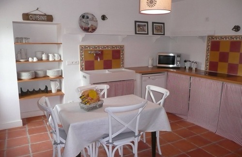 Montmeyran Apartment | WELCOME to our cottage. 5 PERS. In the Dromoise campaign. With a pool.