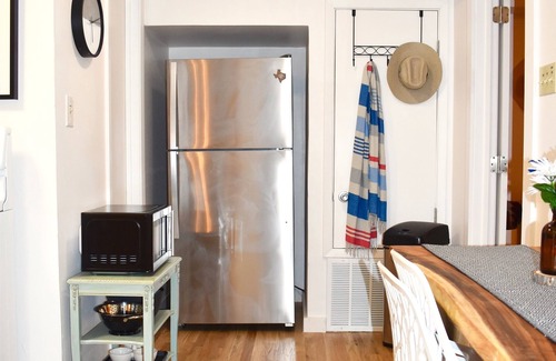 Pottsboro Cabin | Welcome to our Cozy Cabin Getaway by Lake Texoma!