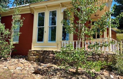 Central City House | Welcome to Pembroke Cottage in Central City CO! 2 bed/1 bathnParking for 2 cars