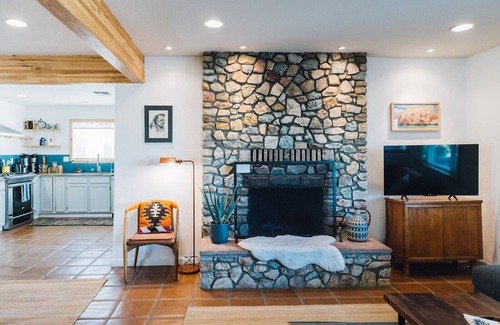 Joshua Tree Highlands House | Welcome to Roadrunner Ranch! Ideally located 5 minutes from JTNP and town of JT.