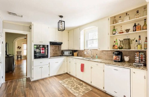 Johnson City House | Welcome to Stone Haus