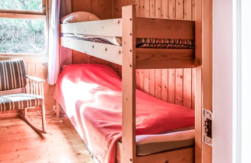 Hemne House | Welcome to this cabin in the fjord and island landscape near Trondheim.