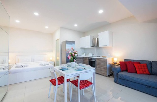 Għadira Apartment | Welcome to this charming one-bedroom apartment located in Mellieha, Malta
