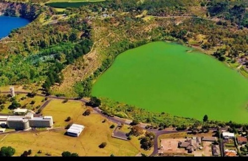 Mount Gambier House | Welcome to White on Height We can Accommodate a Large Group