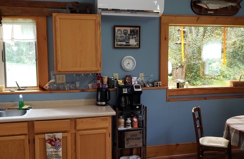 Keuka Park Cabin | WELCOME! WE ARE PET FRIENDLY.