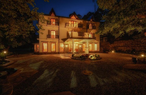 Mallital Hotel | WelcomHeritage Ashdale