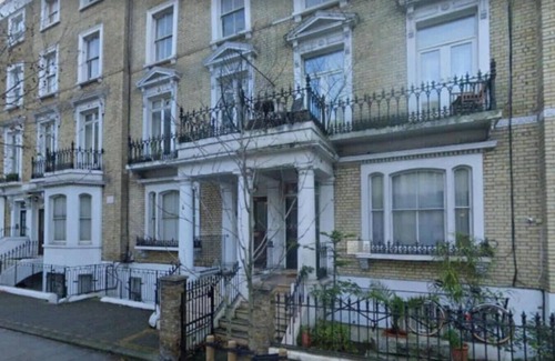 Chelsea Riverside Apartment | Welcoming 1-bedroom apartment with AC in marvelous London