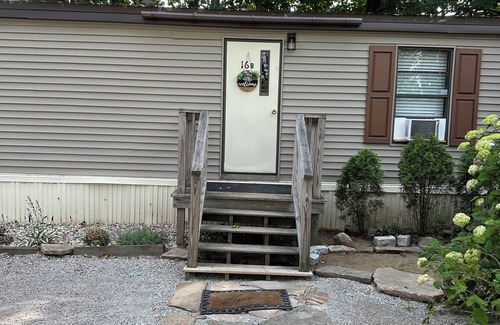 Meredith Cottage | Welcoming 5-BDRM 2 Bath-Cottages with 2 Boat Docks/AC in Meredith-NO WAKE Zone