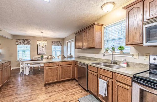 Eatonton House | Welcoming 6-bedroom house with AC in charming Eatonton