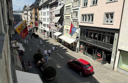 Old Town Condo | Welcoming condo with WiFi in marvelous old town zurich, prime location