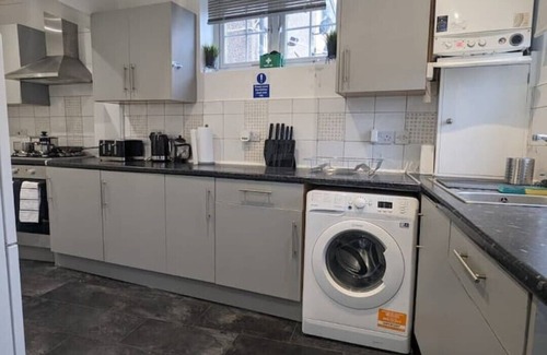 Tokyngton House | Welcoming Guest House in Wembley