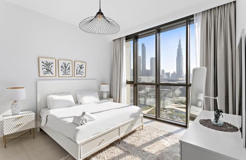 Bur Dubai Apartment | WelHome - Bright Apt in Downtown with Spectacular Views
