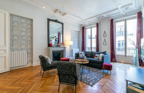 Faubourg-du-Roule Apartment | Well decorated 2br in Champs Elysees