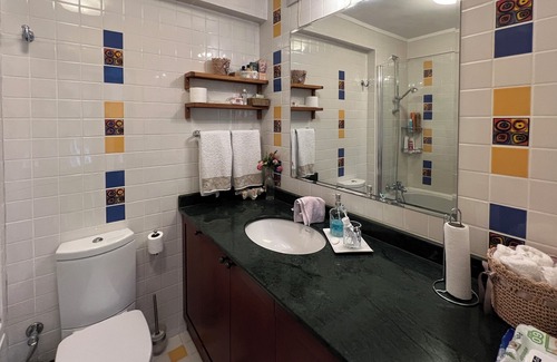 Kanlıca Mahallesi Apartment | Well Equipped Cozy Flat w/ Bosphorus View & Jacuzzi