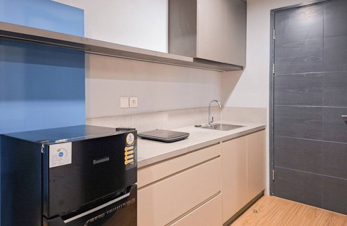 Pinang Apartment | Well Furnished 1Br At Collins Boulevard Apartment