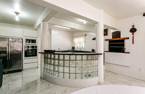 Governador Celso Ramos House | Well furnished house, all new, pool, barbecue.