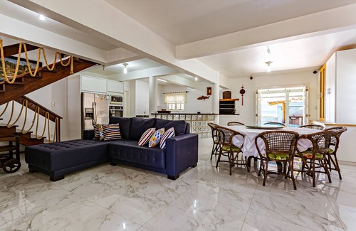 Governador Celso Ramos House | Well furnished house, all new, pool, barbecue.