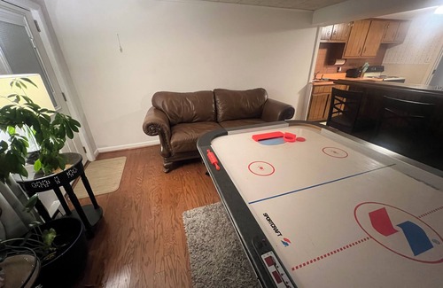 Cumberland Apartment | Well kept, clean, one bedroom guest suite in charming Cumberland MD