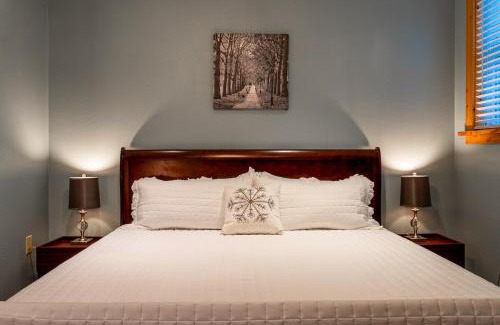 Cosby Villa | Wellness Retreat Zen Oasis DOGS Spa Hot Tub