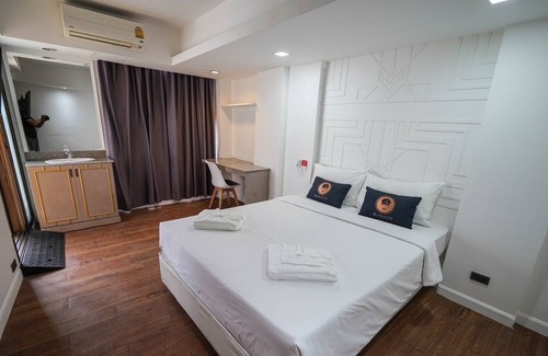 Chom Phon Hotel | WellQuest WellNess Ladprao soi 1