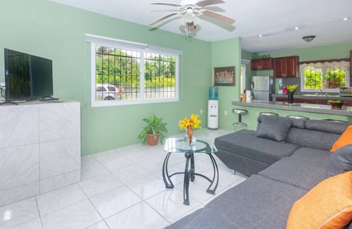 Gibson Bight Villa | Wescot Villas – Modern 4BR Stay in West End area