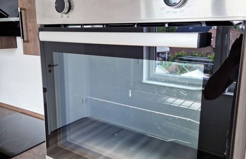 Brake Apartment | Weser Pension - Zweibettzimmer mit Eigenem Bad Nr. 1