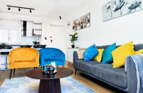 West Beach Apartment | West Beach Luxury Apartment