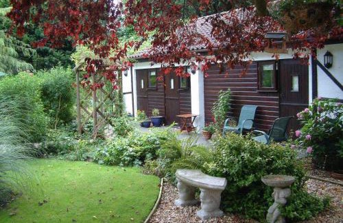 Aston Clinton House | West Lodge Hotel